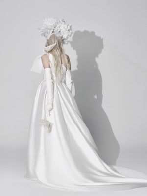 PELAGIA Vera Wang wedding dress collection 2025: Paris Boutique