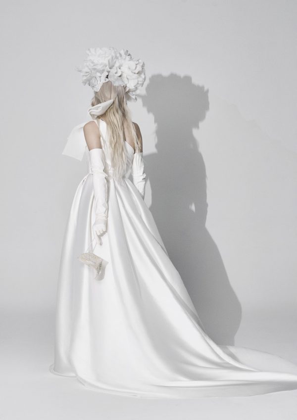 PELAGIA Vera Wang wedding dress collection 2025: Paris Boutique