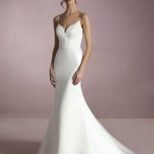 Robe de Mariée SAPPORO White One Collection 2025| Boutique Paris Robe de Mariée SAPPORO White One Collection 2025| Boutique Paris