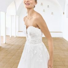 Robe de Mariée AFETO White One Collection | Boutique Paris Robe de Mariée AFETO White One Collection | Boutique Paris