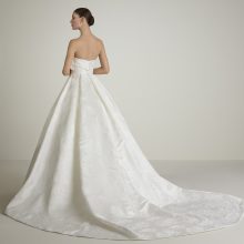 AIDAY wedding dress San Patrick Collection 2026 | Boutique Paris AIDAY wedding dress San Patrick Collection 2026 | Boutique Paris