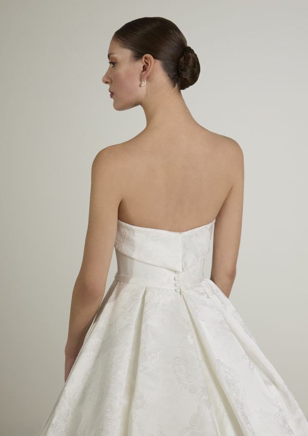 AIDAY wedding dress San Patrick Collection 2026 | Boutique Paris AIDAY wedding dress San Patrick Collection 2026 | Boutique Paris