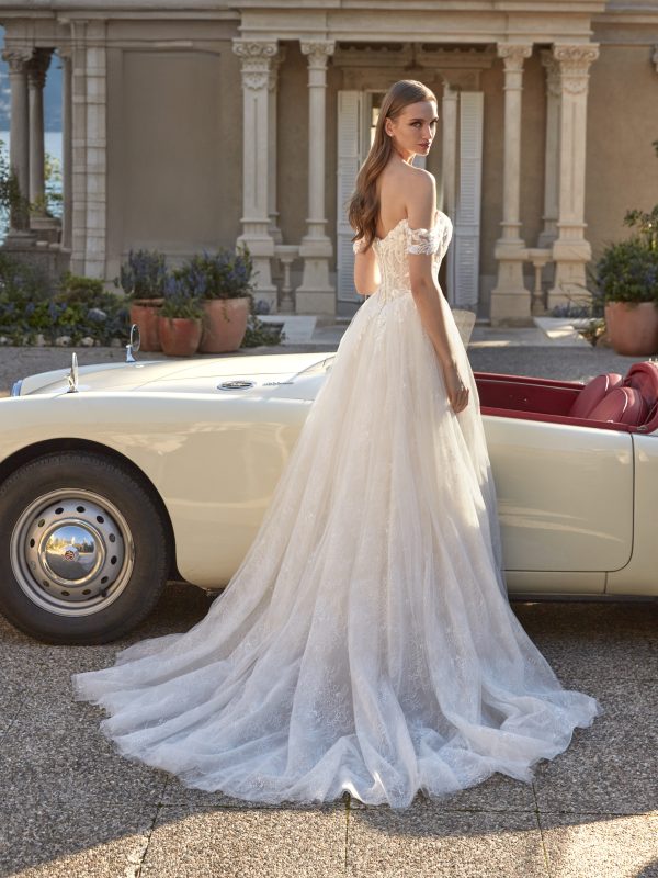 ARJUNA wedding dress San Patrick Collection 2026 | Boutique Paris ARJUNA wedding dress San Patrick Collection 2026 | Boutique Paris