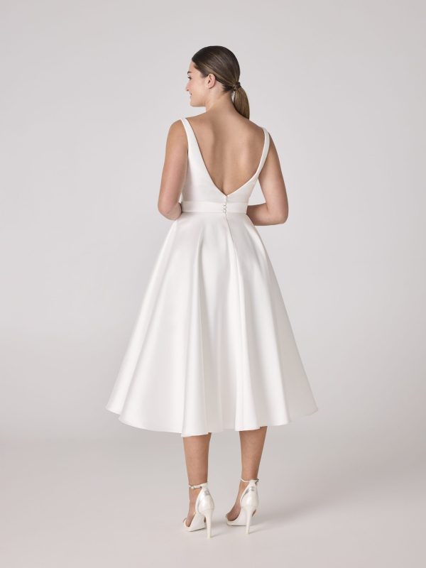BOURVARDIA wedding dress White One Collection 2026 | Boutique Paris