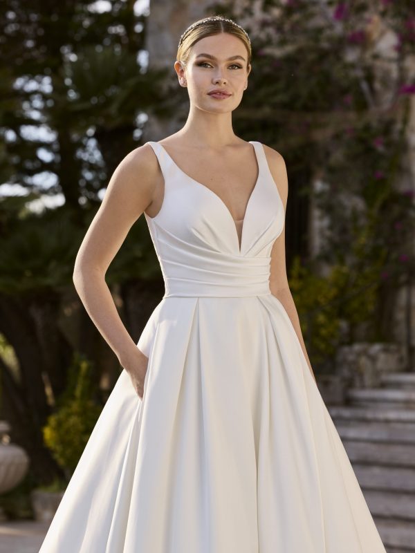 Robe de Mariée PASSIFLORA Ladybird | Cymbeline Paris 15