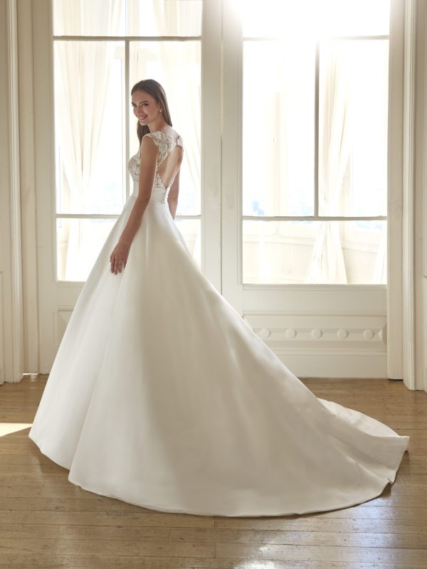 ROSETA wedding dress San Patrick Collection 2026 | Boutique Paris