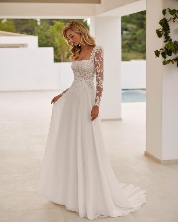 SAORI wedding dress Adriana Alier Collection 2026 | Boutique Paris