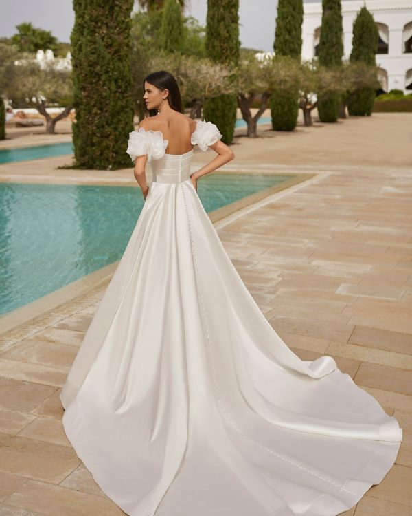 Robe de Mariée SUIZA de Adriana Alier Collection 2026 | Paris