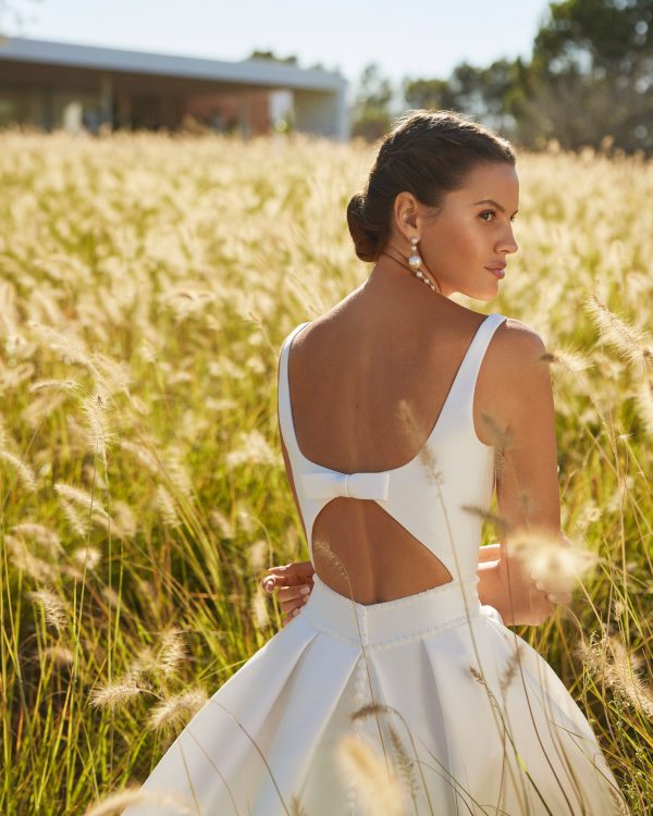 SUYIN wedding dress Adriana Alier Collection 2026 | Boutique Paris