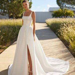 SUYIN wedding dress Adriana Alier Collection 2026 | Boutique Paris