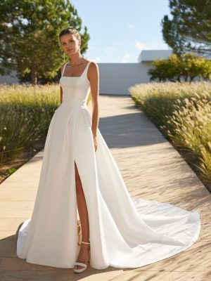 SUYIN wedding dress Adriana Alier Collection 2026 | Boutique Paris