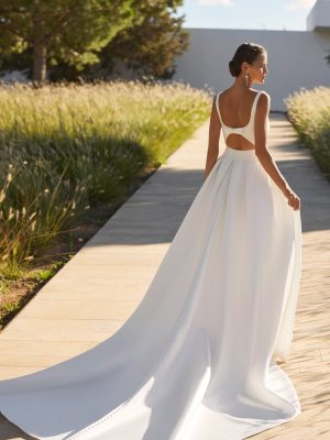 SUYIN wedding dress Adriana Alier Collection 2026 | Boutique Paris