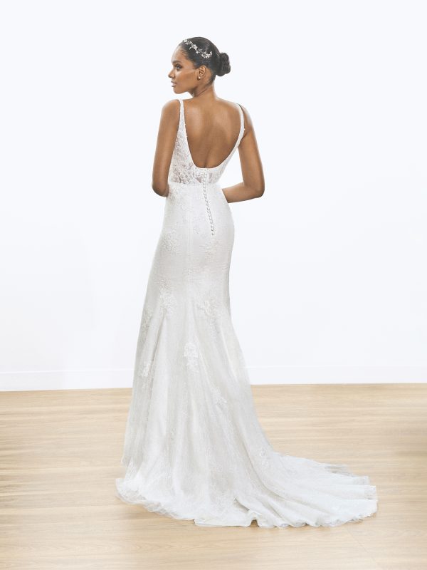 Robe de Mariée TANTO White One Collection | Boutique Paris Robe de Mariée TANTO White One Collection | Boutique Paris