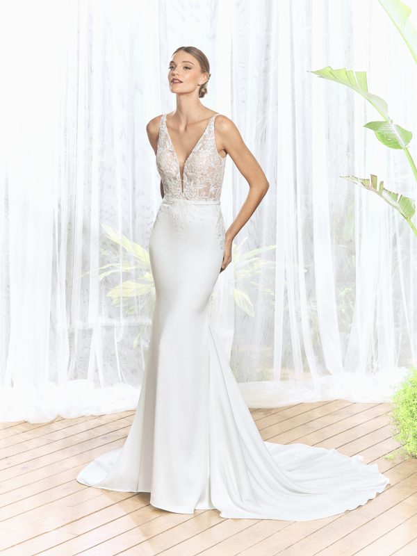Robe de Mariée VALEU White One Collection | Boutique Paris