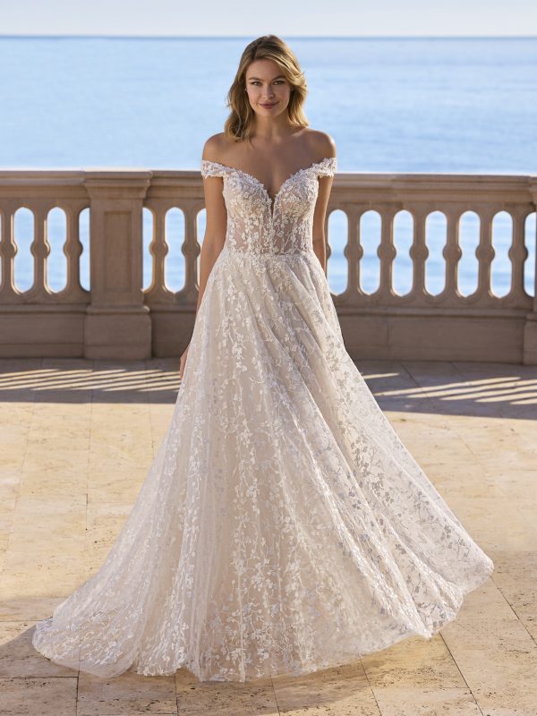 XYRIS wedding dress White One Collection 2026 | Boutique Paris