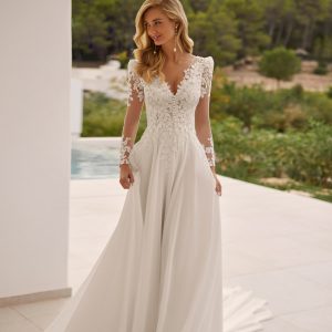 Robe de Mariée SALOME de Adriana Alier Collection 2026 | Paris