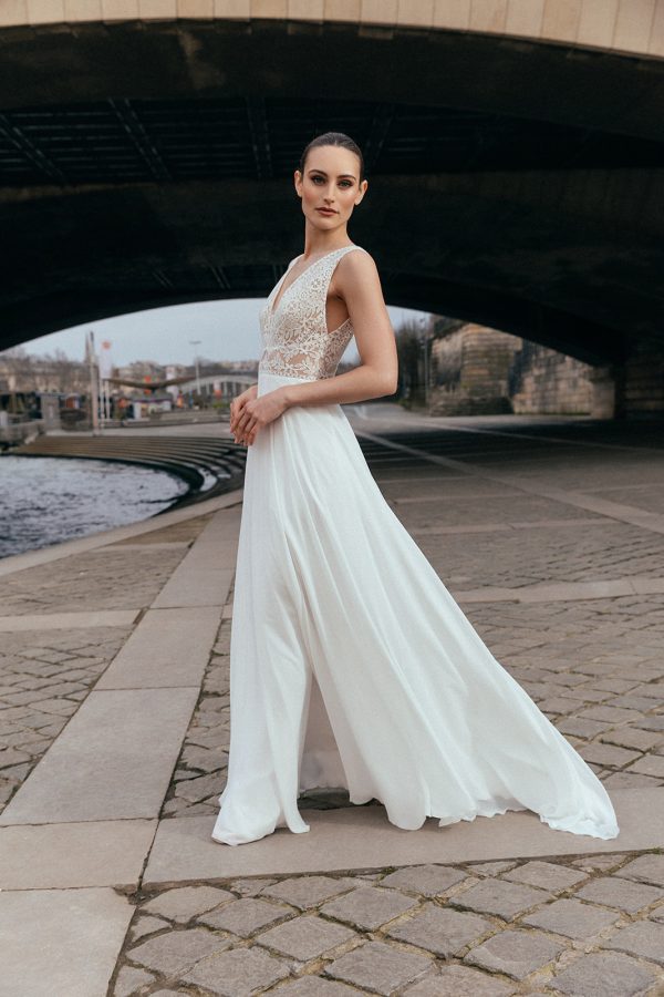 Robe de Mariée ANTIBES Cymbeline Collection | Paris 15 Robe de Mariée ANTIBES Cymbeline Collection | Paris 15