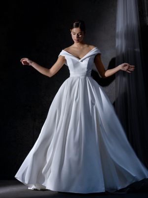 THEONIE Cymbeline wedding dress Collection: Boutique Cymbeline Paris 15