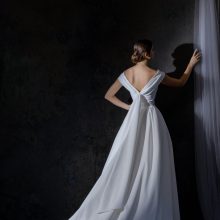 Robe de Mariée THEONIE Cymbeline Collection | Paris 15