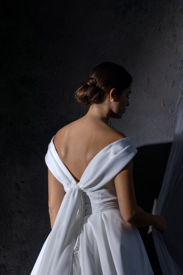 THEONIE Cymbeline wedding dress Collection: Boutique Cymbeline Paris 15 THEONIE Cymbeline wedding dress Collection: Boutique Cymbeline Paris 15