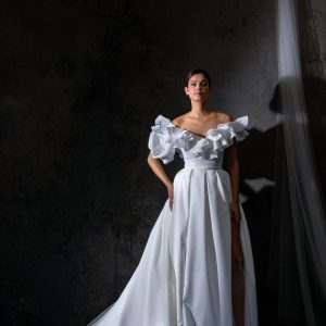Robe de Mariée THEONIE Cymbeline Collection | Paris 15