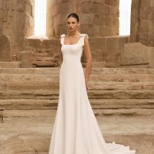 PAIVA wedding dress Adriana Alier Collection 2027 | Boutique Paris PAIVA wedding dress Adriana Alier Collection 2027 | Boutique Paris