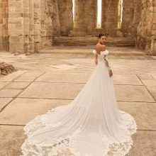 PARAJE wedding dress Adriana Alier Collection 2027 | Boutique Paris