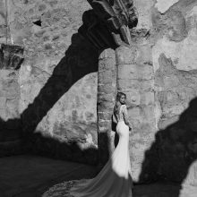 PARAMO wedding dress Adriana Alier Collection 2027 | Boutique Paris PARAMO wedding dress Adriana Alier Collection 2027 | Boutique Paris
