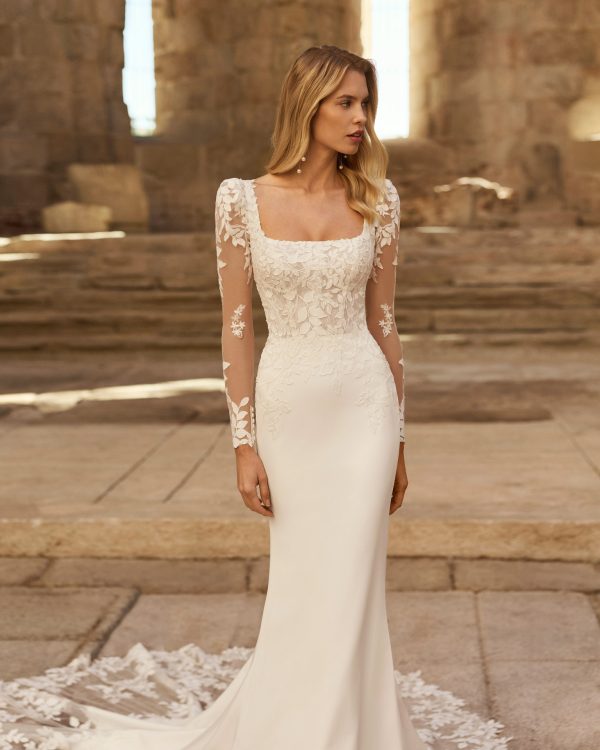 PARAMO wedding dress Adriana Alier Collection 2027 | Boutique Paris PARAMO wedding dress Adriana Alier Collection 2027 | Boutique Paris