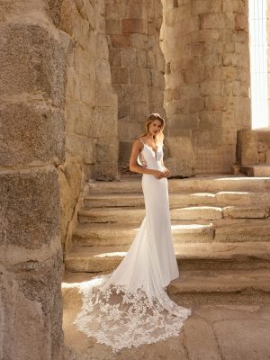 PARIS wedding dress Adriana Alier Collection 2027 | Boutique Paris