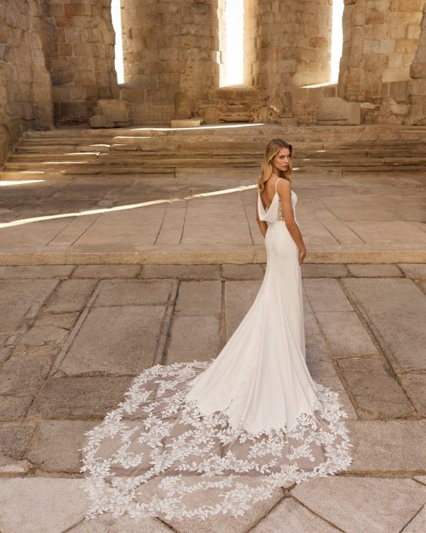 PARIS wedding dress Adriana Alier Collection 2027 | Boutique Paris