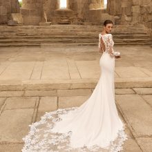 Robe de Mariée PASCAL de Adriana Alier Collection 2027 | Paris Robe de Mariée PASCAL de Adriana Alier Collection 2027 | Paris
