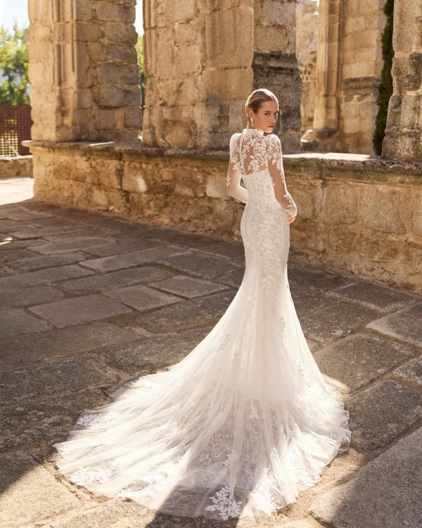Robe de Mariée PATSY de Adriana Alier Collection 2027 | Paris Robe de Mariée PATSY de Adriana Alier Collection 2027 | Paris