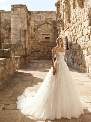 PERFUME wedding dress Adriana Alier Collection 2027 | Boutique Paris