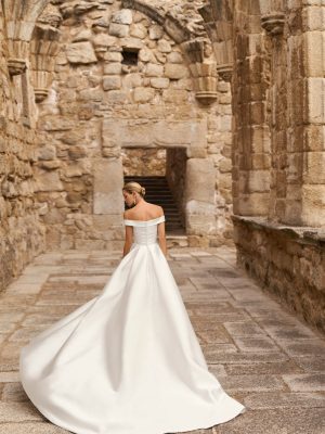 Robe de Mariée POETA de Adriana Alier Collection 2027 | Paris