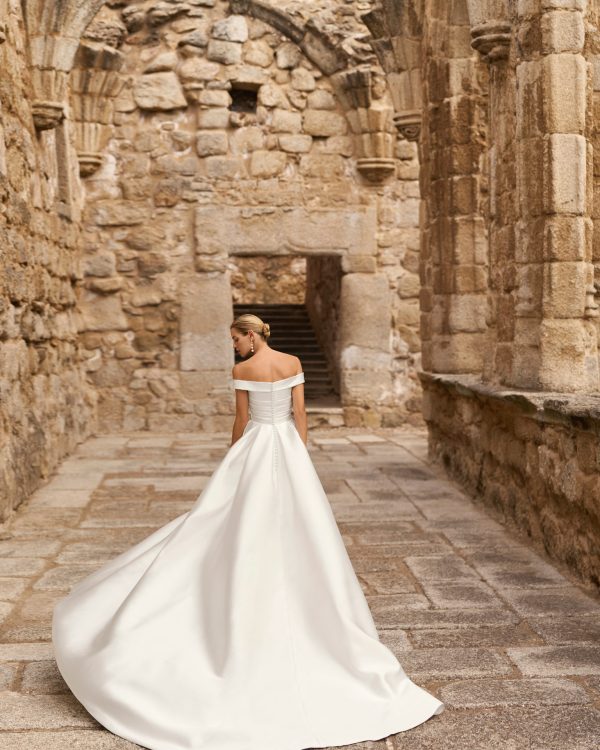 Robe de Mariée POETA de Adriana Alier Collection 2027 | Paris
