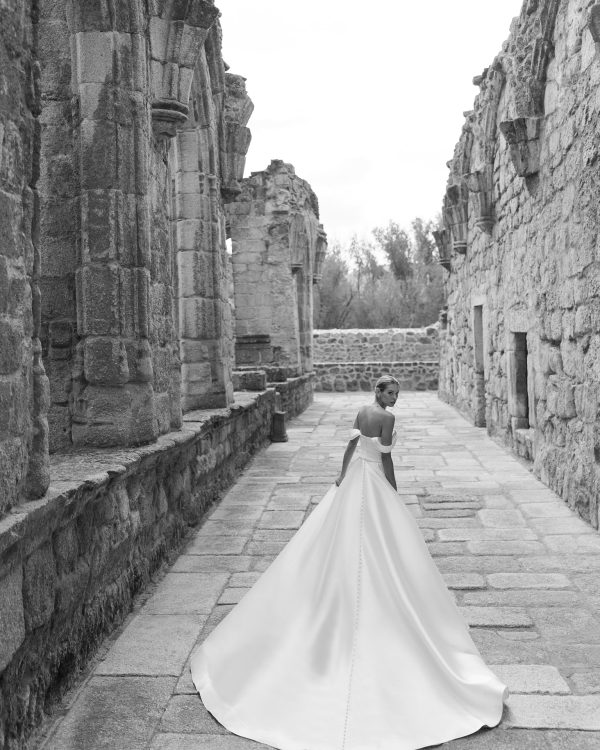 Robe de Mariée PRISCY de Adriana Alier Collection 2027 | Paris
