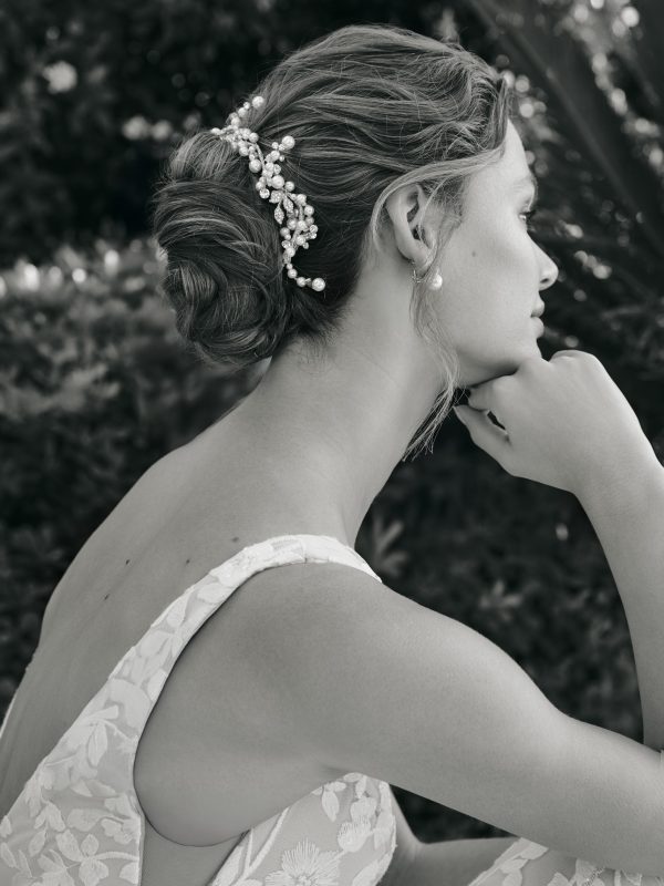 ALMARIS wedding dress White One Collection | Boutique Paris ALMARIS wedding dress White One Collection | Boutique Paris