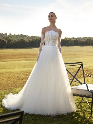 Robe de Mariée DRUMA White One Collection | Boutique Paris