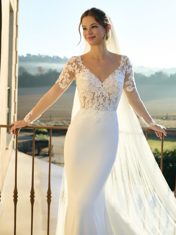 Robe de Mariée ENHALUS White One Collection | Paris Robe de Mariée ENHALUS White One Collection | Paris