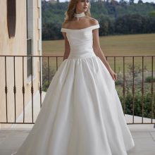 Robe de Mariée HALOPHILA White One Collection | Boutique Paris Robe de Mariée HALOPHILA White One Collection | Boutique Paris
