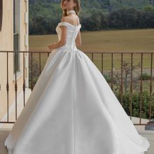 Robe de Mariée HALOPHILA White One Collection | Boutique Paris Robe de Mariée HALOPHILA White One Collection | Boutique Paris