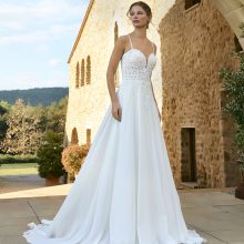 INHACA wedding dress White One Collection | Boutique Paris INHACA wedding dress White One Collection | Boutique Paris