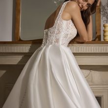 NUAVA wedding dress San Patrick Collection 2027 | Boutique Paris NUAVA wedding dress San Patrick Collection 2027 | Boutique Paris