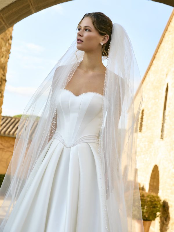 Robe de Mariée URVILLE White One Collection | Paris Robe de Mariée URVILLE White One Collection | Paris