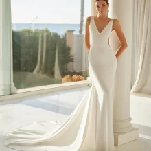 JOLENE wedding dress San Patrick Collection 2027 | Boutique Paris JOLENE wedding dress San Patrick Collection 2027 | Boutique Paris